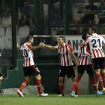 Los jugadores del Athletic celebran uno de los tantos contra el Panathinaikos