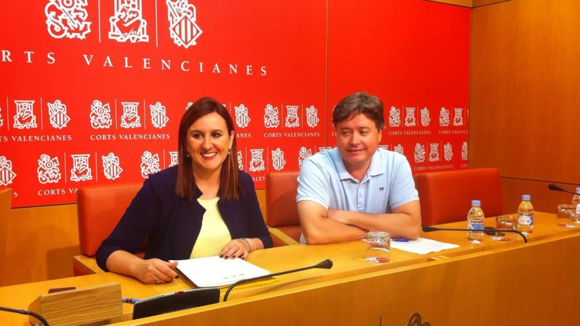 Los diputados del PP, María José Català y Luis Santamaria