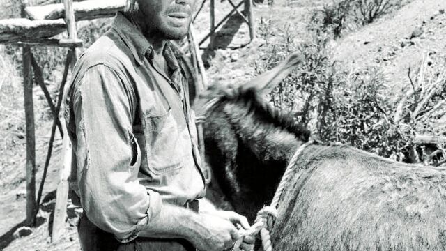 Humphrey Bogart en una escena de «El tesoro de Sierra Madre», por la que John Huston ganó el Oscar al mejor director
