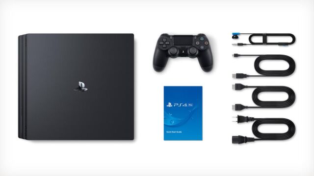 La nueva PlayStation 4 Pro, con todos sus accesorios