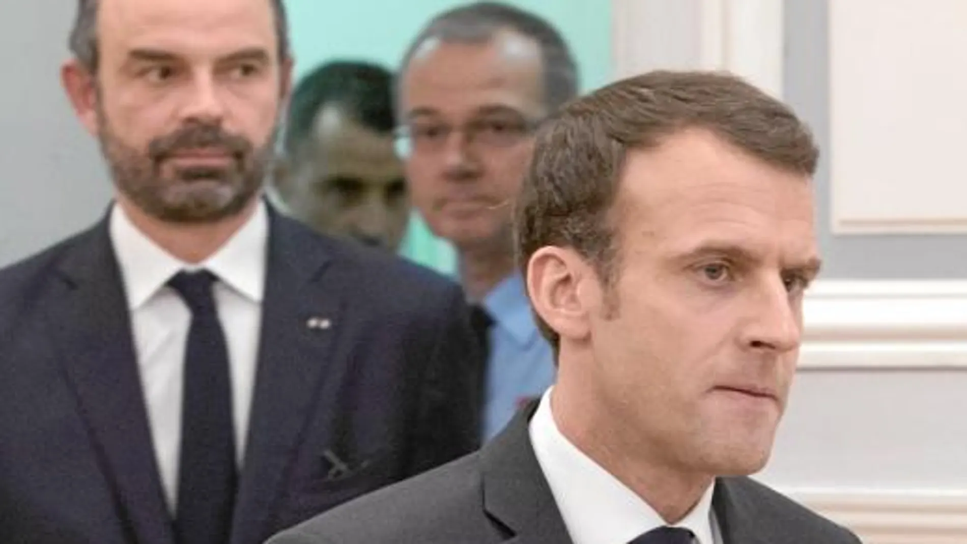 La oposición tacha a Macron de ingenuo con el yihadismo