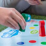 Un juego de mesa para que los niños detecten a los pederastas