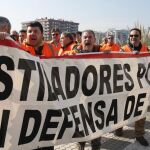Estibadores del Puerto de Pasaia protestan durante una de las jornadas de huelga de los estibadores