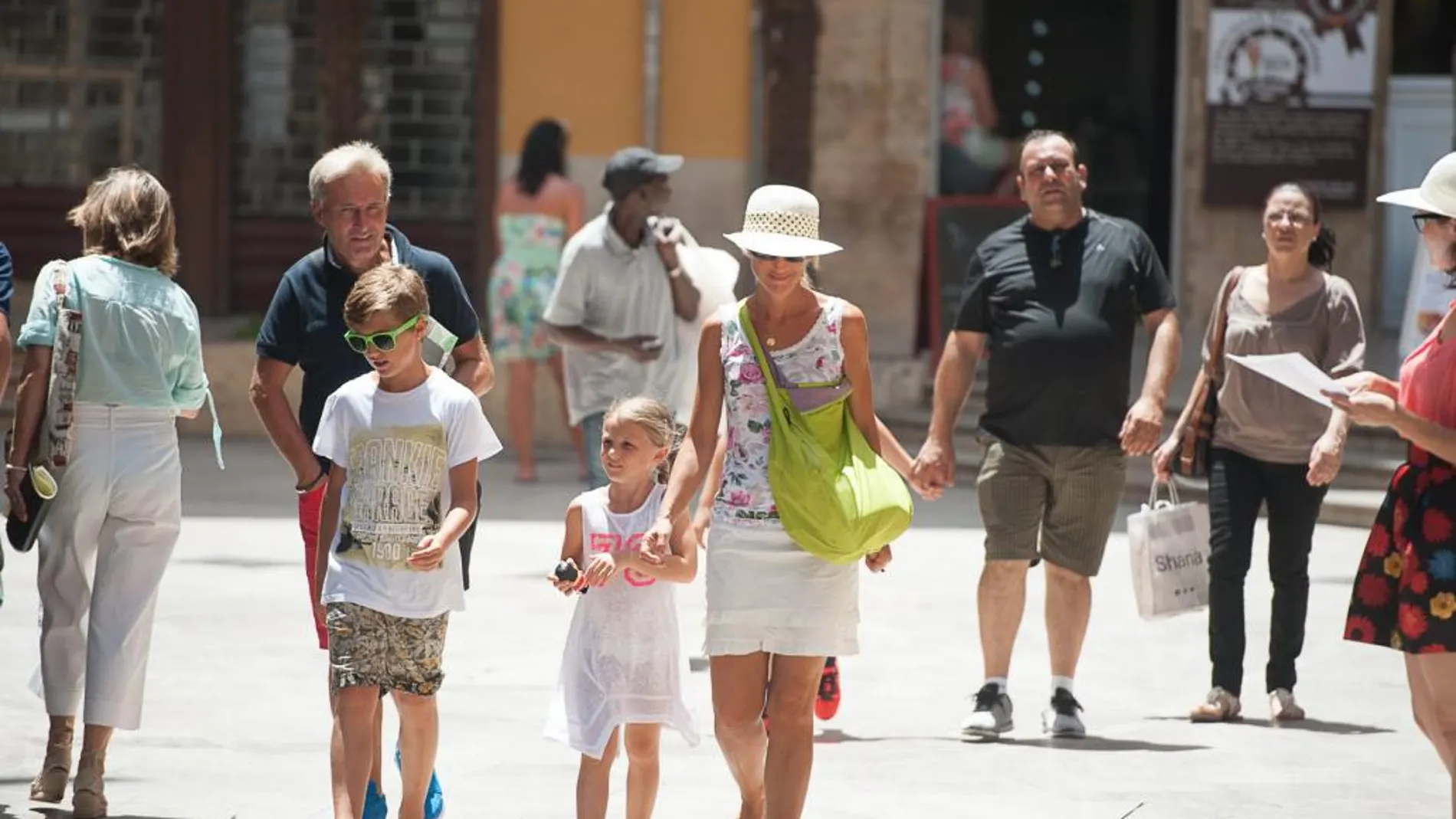 La Comunitat Valenciana es una de las que obtiene menos gasto por turistas, con 90 euros al día