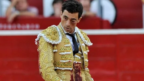 Ureña, justo después del pitonazo que sufrió en Albacete / Efe