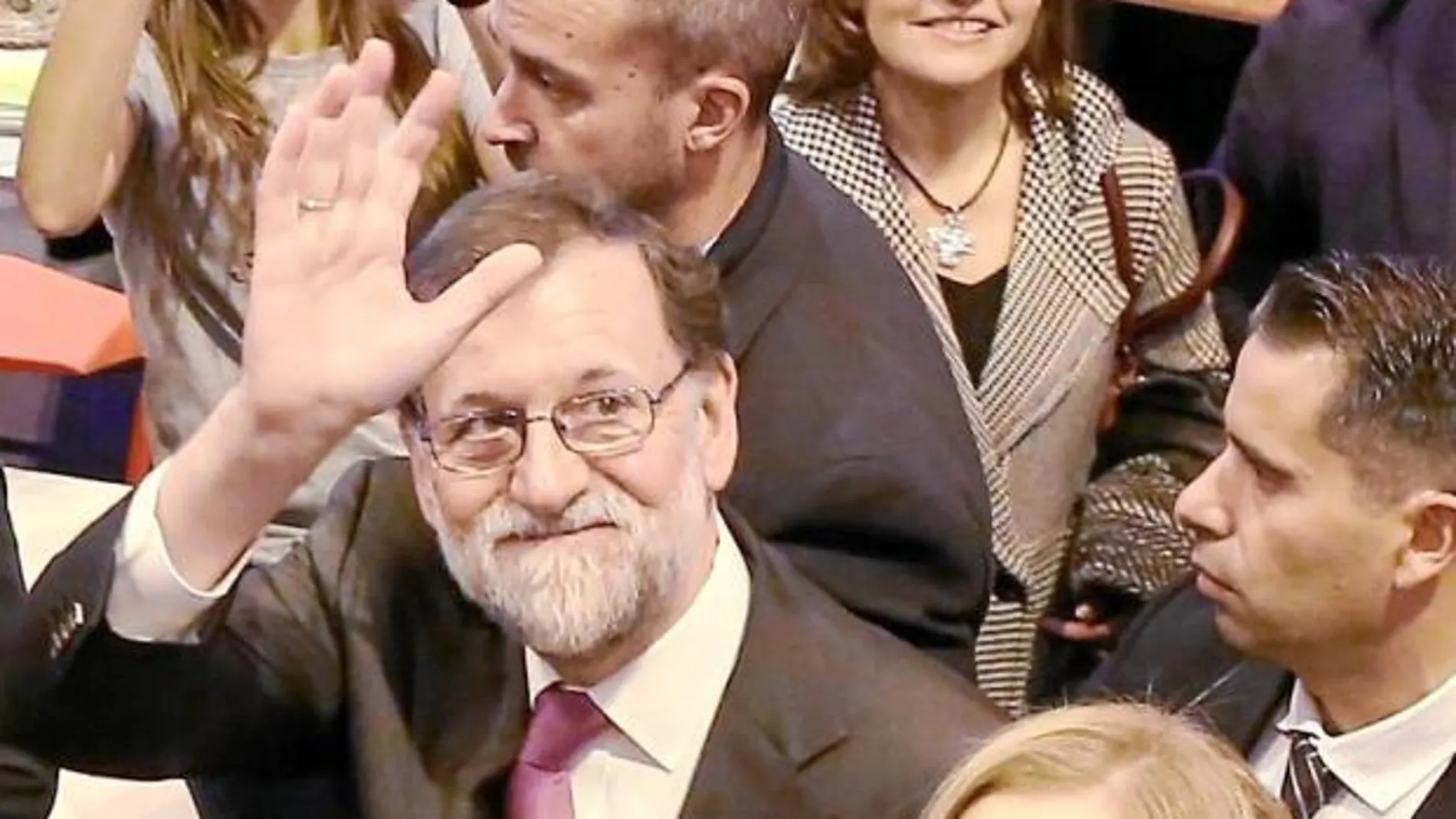 Mariano Rajoy y Cristina Cifuentes, ayer en Fitur