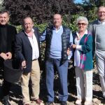 Francisco Somoza es el elegido Padrino de la Vendimia, junto a los propietarios de la bodega, el general Manuel Gorjón, y el periodista Ribagorda