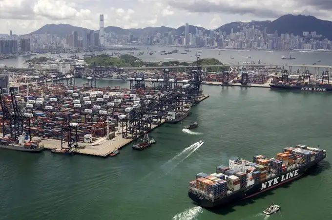 Fuerte bajada de las exportaciones chinas por la menor demanda mundial