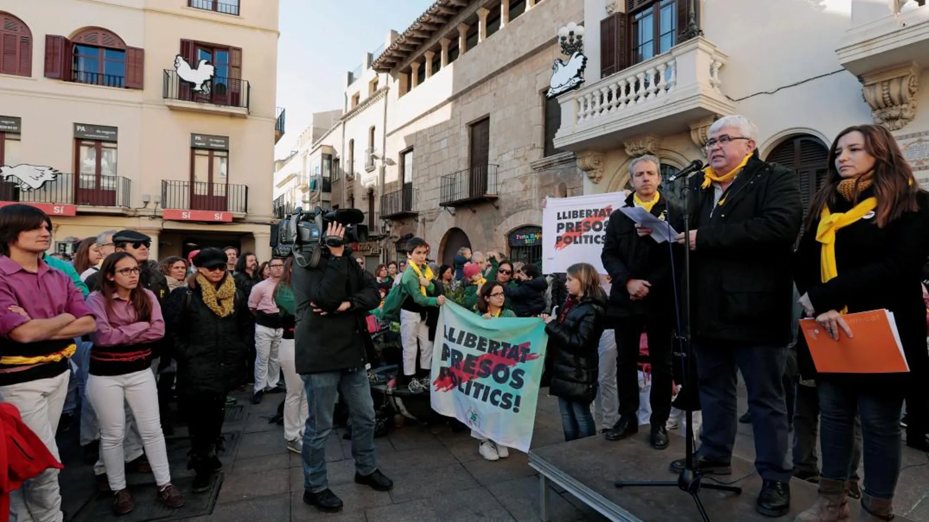 El vicepresidente de ANC, Agustí Alcoberro, durante su intervención en el homenaje de colles castelleres a los presos soberanistas en Vilafranca del Penedés esta semana