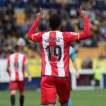 El jugador hondureño del Girona, Choco Lozano, celebra el gol. EFE/ Domenech Castelló
