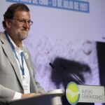 Mariano Rajoy, durante su intervención en la jornada inaugural de la Escuela Miguel Ángel Blanco, organizada hoy en Bilbao por Nuevas Generaciones del PP