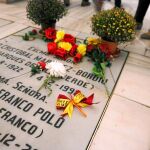La tumba privada con la que cuenta la familia Francisco Franco en la cripta de la Almudena y donde está enterrada su hija / Foto: Cristina Bejarano