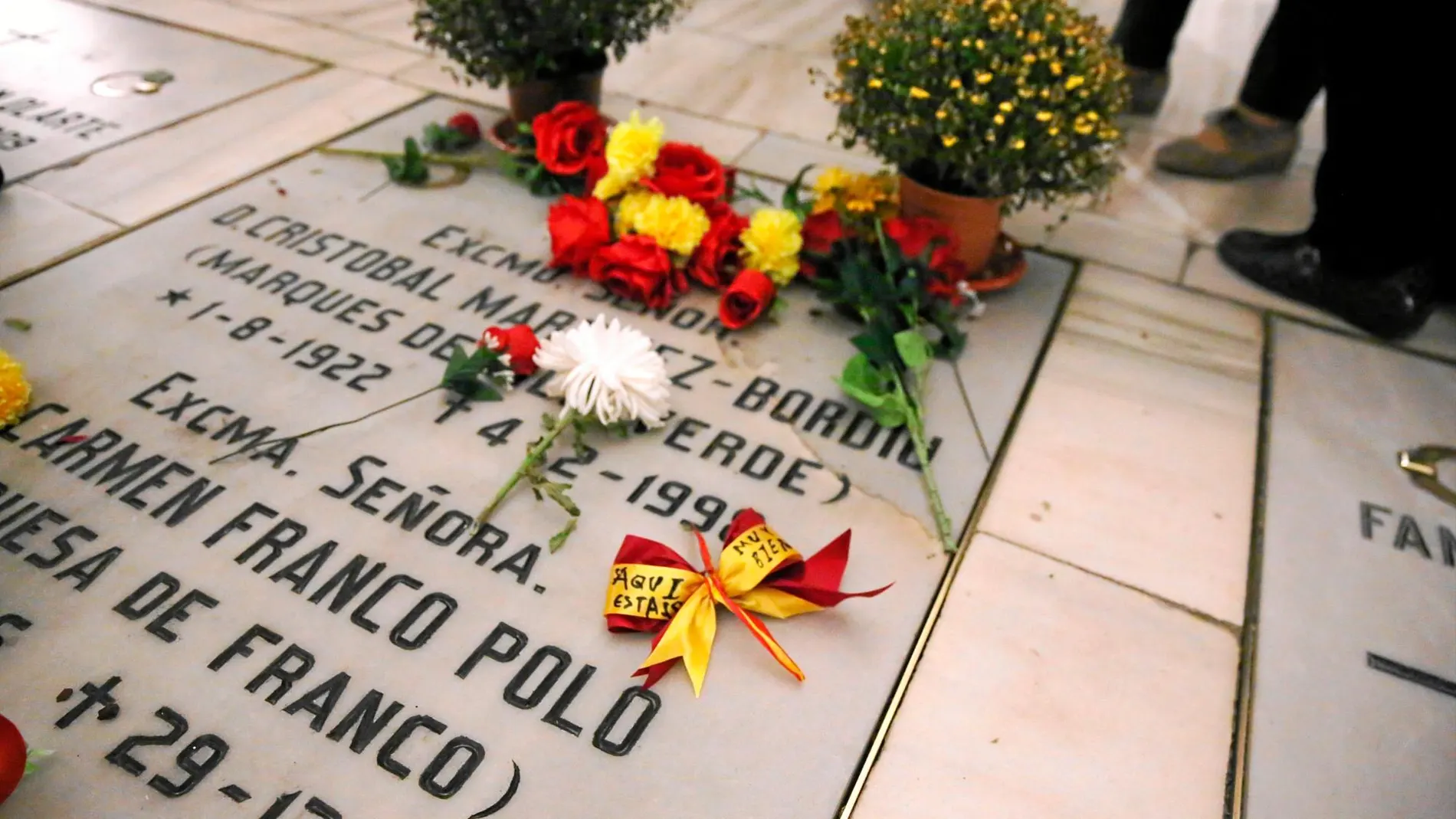 La tumba privada con la que cuenta la familia Francisco Franco en la cripta de la Almudena y donde está enterrada su hija / Foto: Cristina Bejarano