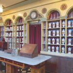 El farmacéutico asistencial es un profesional cercano que apoya, asesora y acompaña a la población en sus decisiones de salud