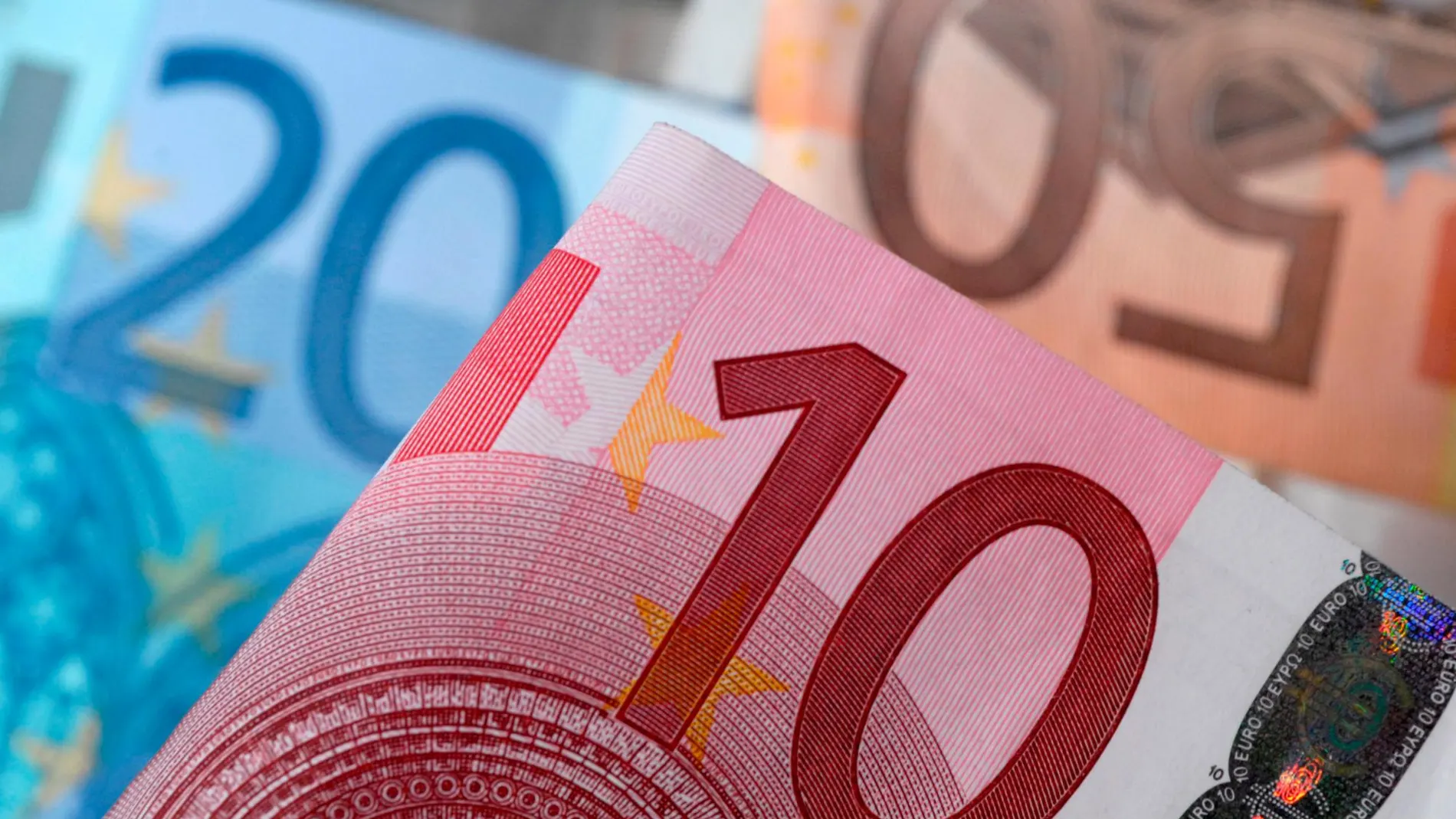 Billetes de euro/Reuters
