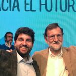 El presidente nacional del PP, Mariano Rajoy, puso a López Miras como ejemplo de la defensa de los valores del partido
