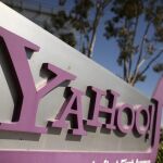 Logotipo de Yahoo en su sede central en California