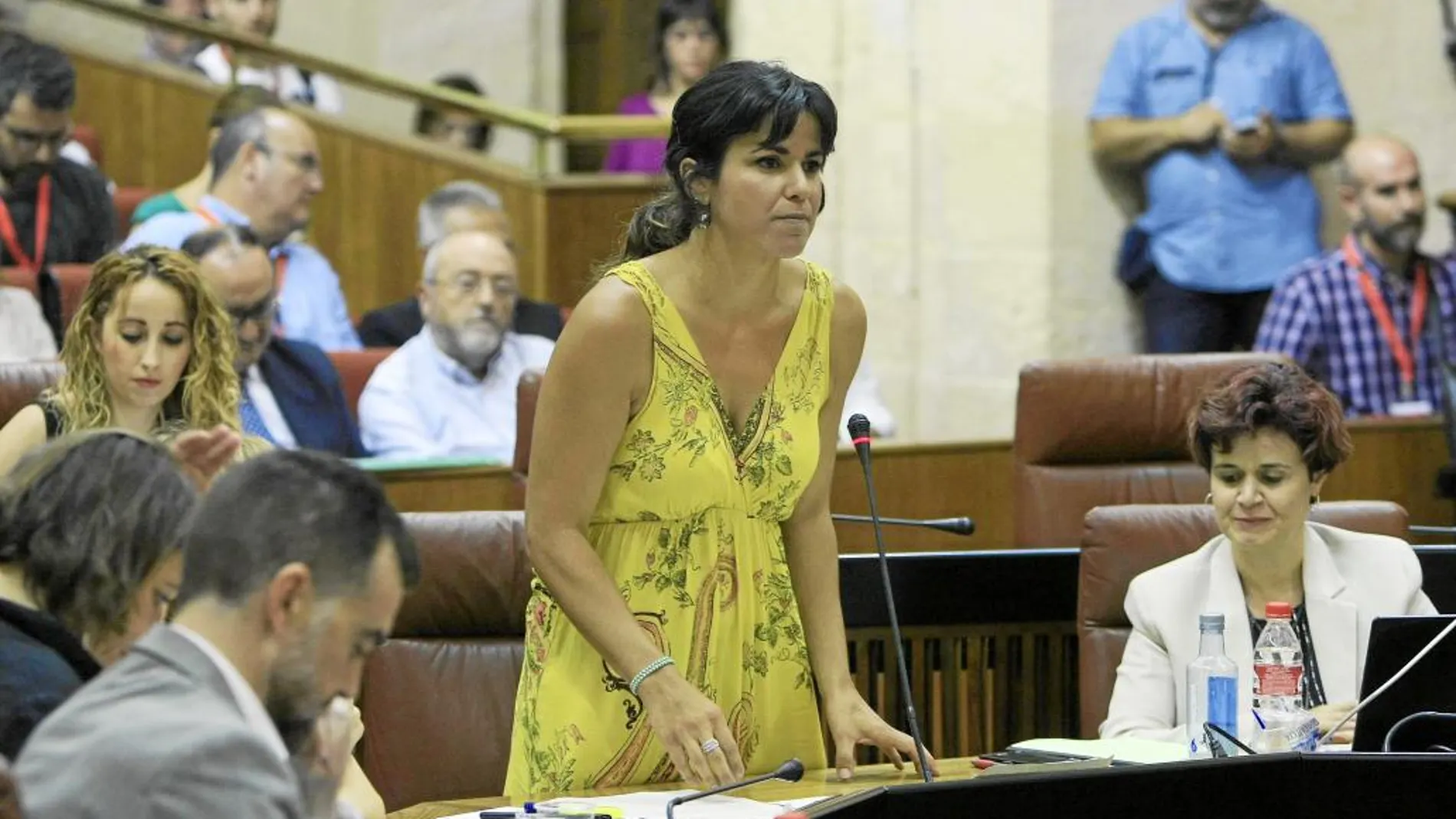 En la imagen, la portavoz habitual del Grupo de Podemos en el Parlamento, Teresa Rodríguez