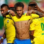 Neymar, en un partido ncon la selección brasileña