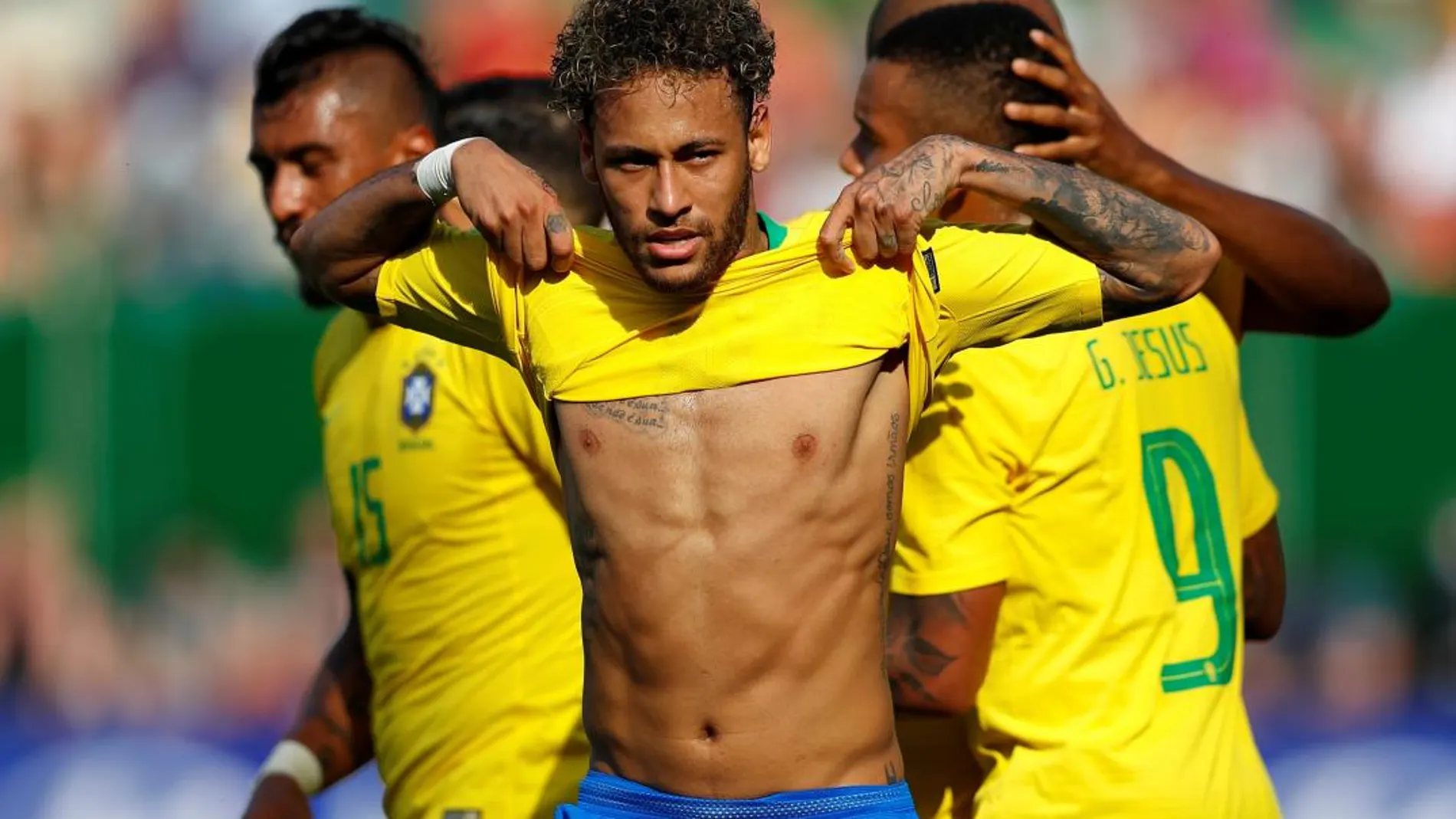 Neymar, en un partido ncon la selección brasileña