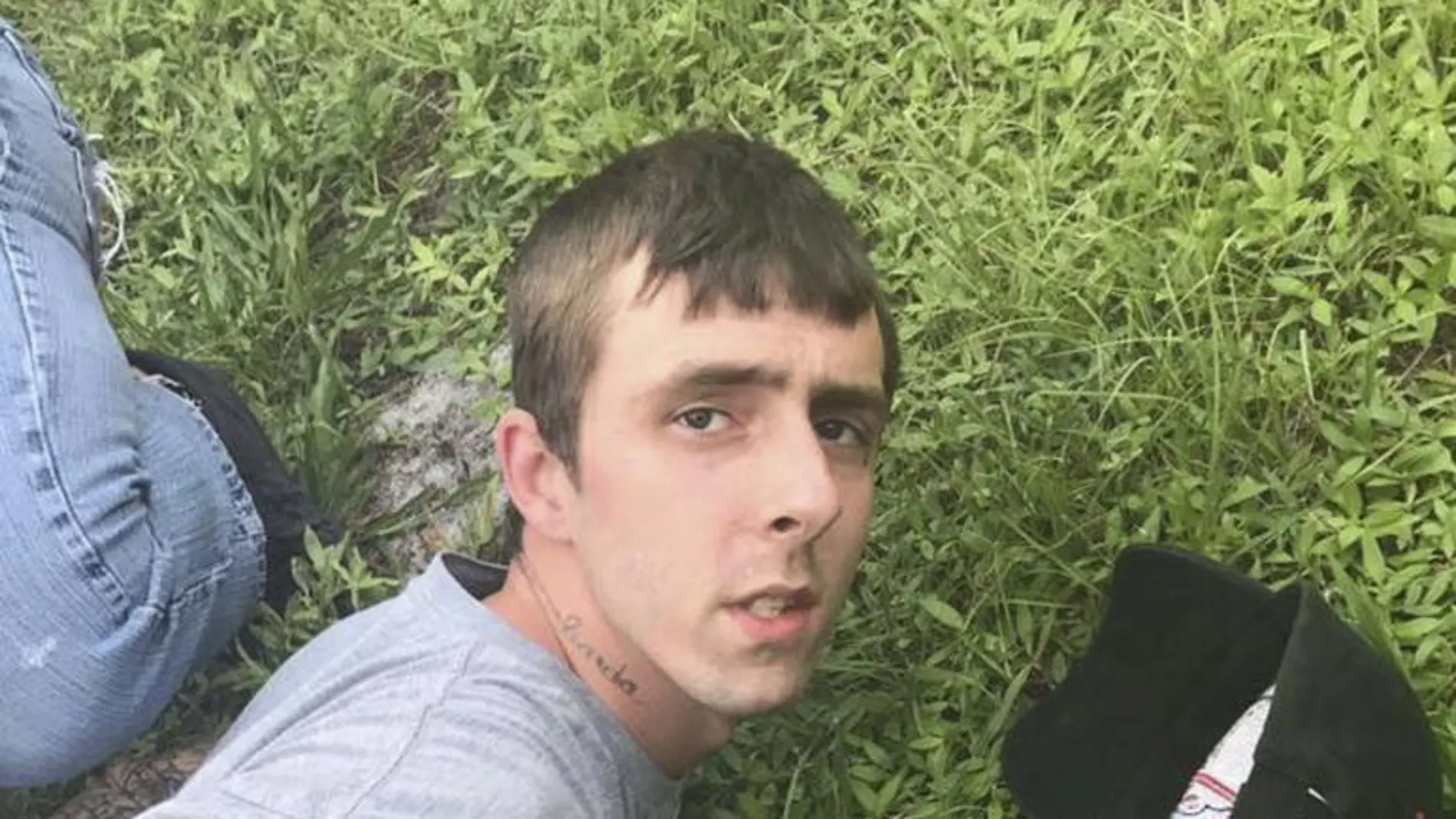 Imagen de Brady Andrew Kilpatrick, mientras es capturado en Martin County, Florida