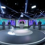 Ocho de los trece candidatos a la presidencia de Brasil, en el penúltimo debate del domingo por la noche