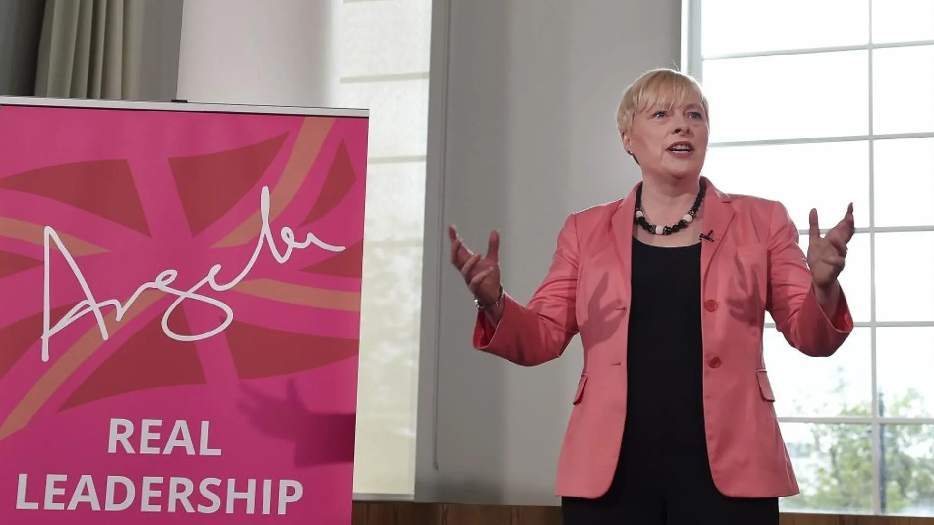 Fotografía de archivo del 11 de julio de 2016 que muestra a la diputada laborista Angela Eagle