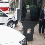 El alcalde de León, Antonio Silván, presenta la red pública de recarga de vehículos eléctricos