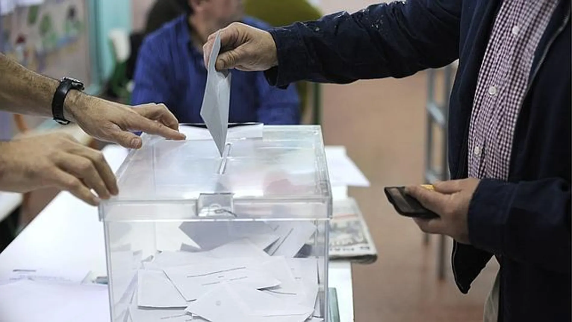 Un total de 51 municipios de Castilla y León vuelven este domingo a las urnas