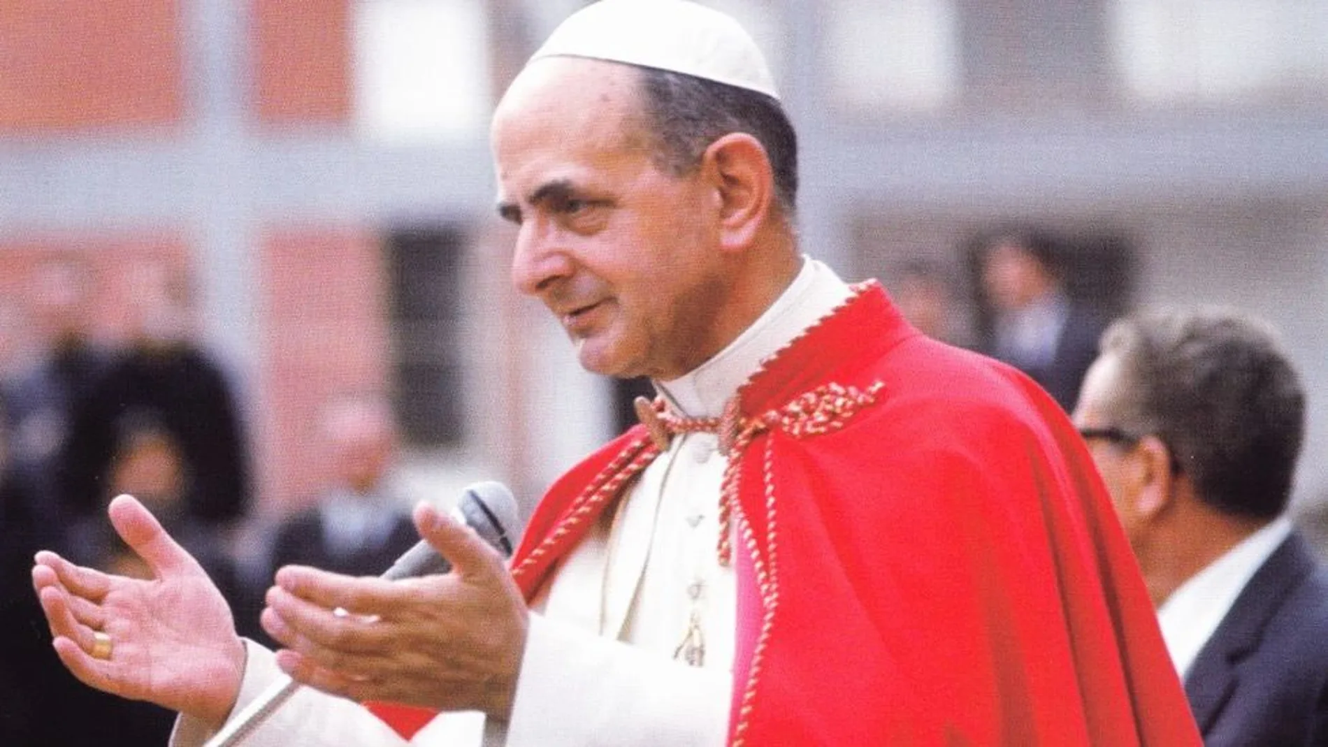 Pablo VI, cuyo pontificado fue de 1963 a 1978, creó el Sínodo de Obispos.
