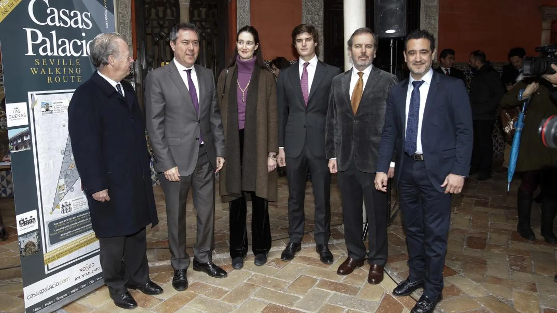 Un momento de la presentación ayer de la asociación de Casas Palacio de Sevilla