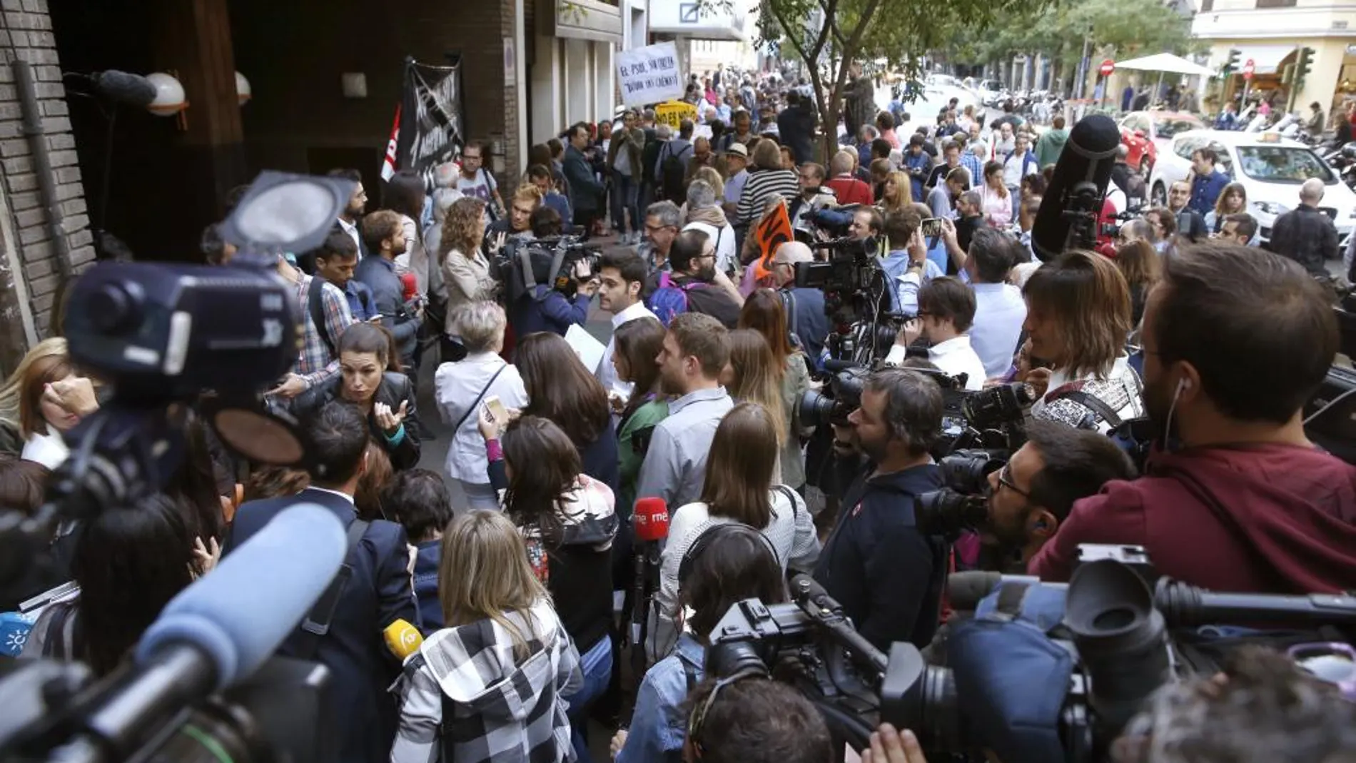 La Policía Nacional empieza a poner orden
