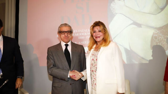 Durante el acto de firma, en el Museo Carmen Thyssen de Málaga, también se presentó la exposición temporal ‘Perversidad. Mujeres fatales en el arte moderno (1880-1950)’, que patrocina Fundación Unicaja / Foto: La Razón