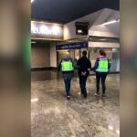 Detenido un hombre por agredir a su pareja en el Metro la noche de San Valentín