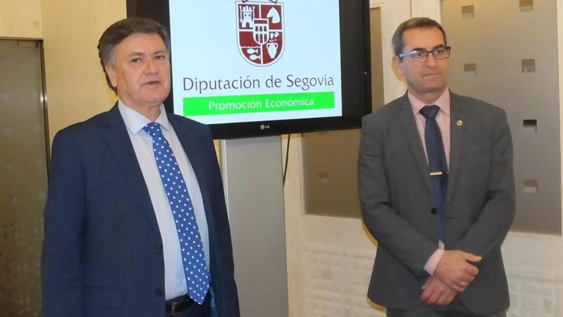 El presidente de la Diputación, Francisco Vázquez, y el diputado de Promoción Económica, Jaime Pérez, presentan el proyecto / Diputación de Segovia