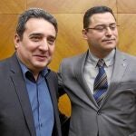En la imagen, Manuel Bustos con el nuevo alcalde de Sabadell, Joan Carles Sánchez