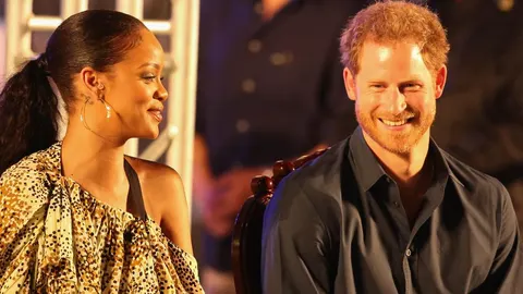 La cantante Rihanna y el príncipe Enrique