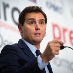 El presidente de Ciudadanos, Albert Rivera, durante su intervención en un desayuno informativo celebrado esta mañana