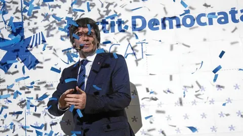 El presidente de la Generalitat, Carles Puigdemont, ayer, durante la presentación del nuevo logo de la formación en Barcelona