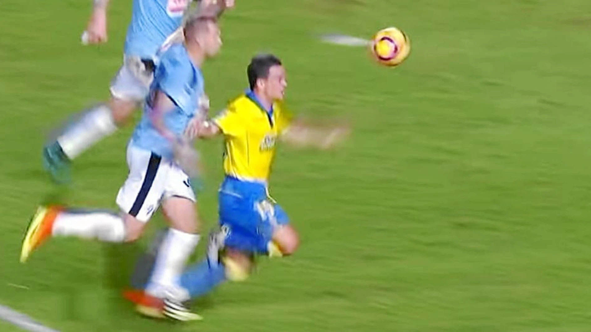 Las polémicas: ¿Debió ser anulado el gol de Barça?