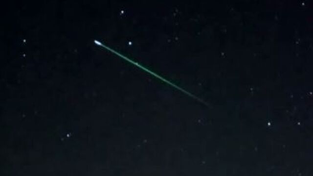 Cientos de estrellas fugaces visitan el cielo de agosto
