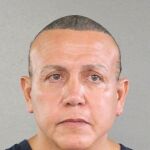 Fotografía cedida por la Oficina del Sheriff de Broward que muestra a Cesar Altieri Sayoc, detenido por el envío de una docena de paquetes bomba a figuras del Partido Demócrata /Efe