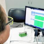 Las mujeres son las que más utilizan las consultas de telemedicina