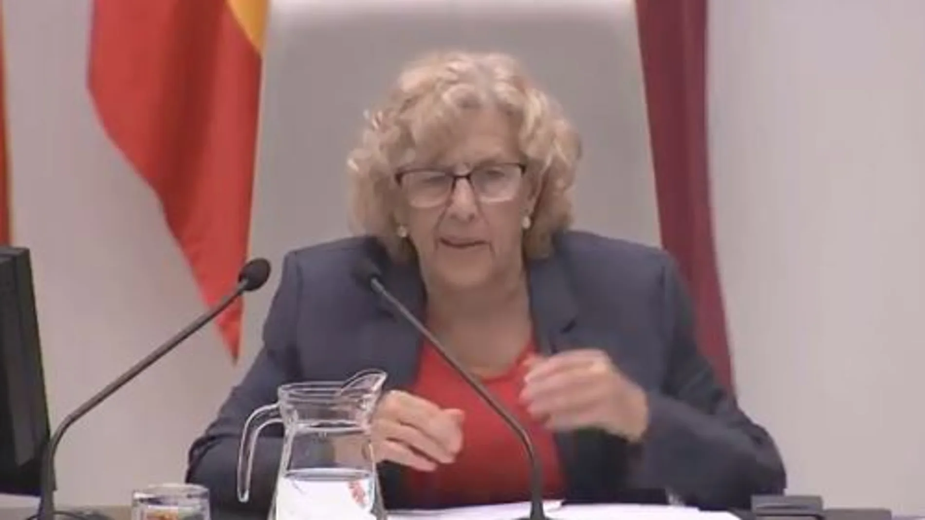 Manuela Carmena, durante el pleno del Ayuntamiento de Madrid