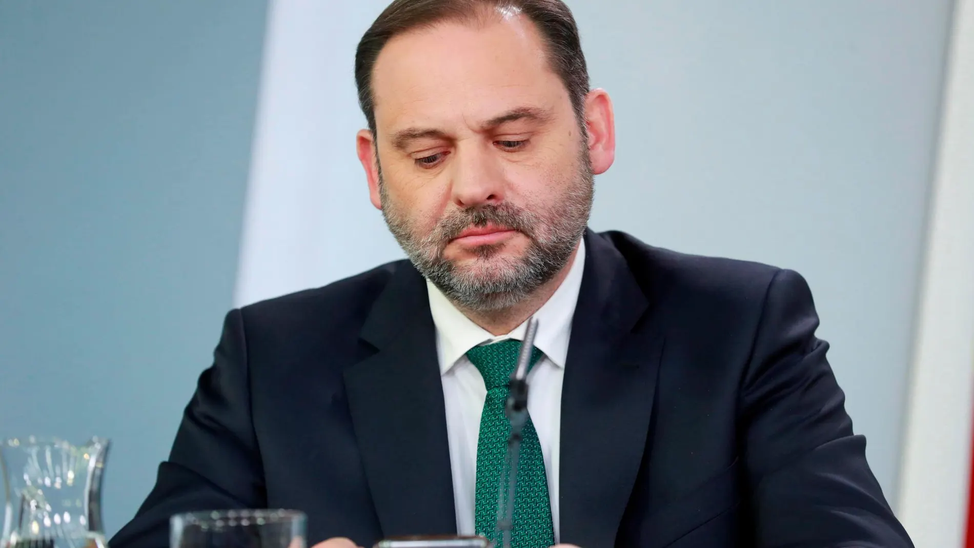 El ministro de Fomento, José Luis Ábalos, durante la rueda prensa tras la reunión del Consejo de Ministros
