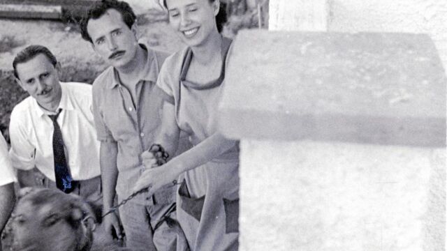 Vicente Soto y su mujer, Blanca, junto a Buero Vallejo (a la izda.)
