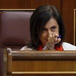 La portavoz socialista, Margarita Robles, durante su intervención en la sesión de control al Gobierno, esta mañana en el Congreso de los Diputados