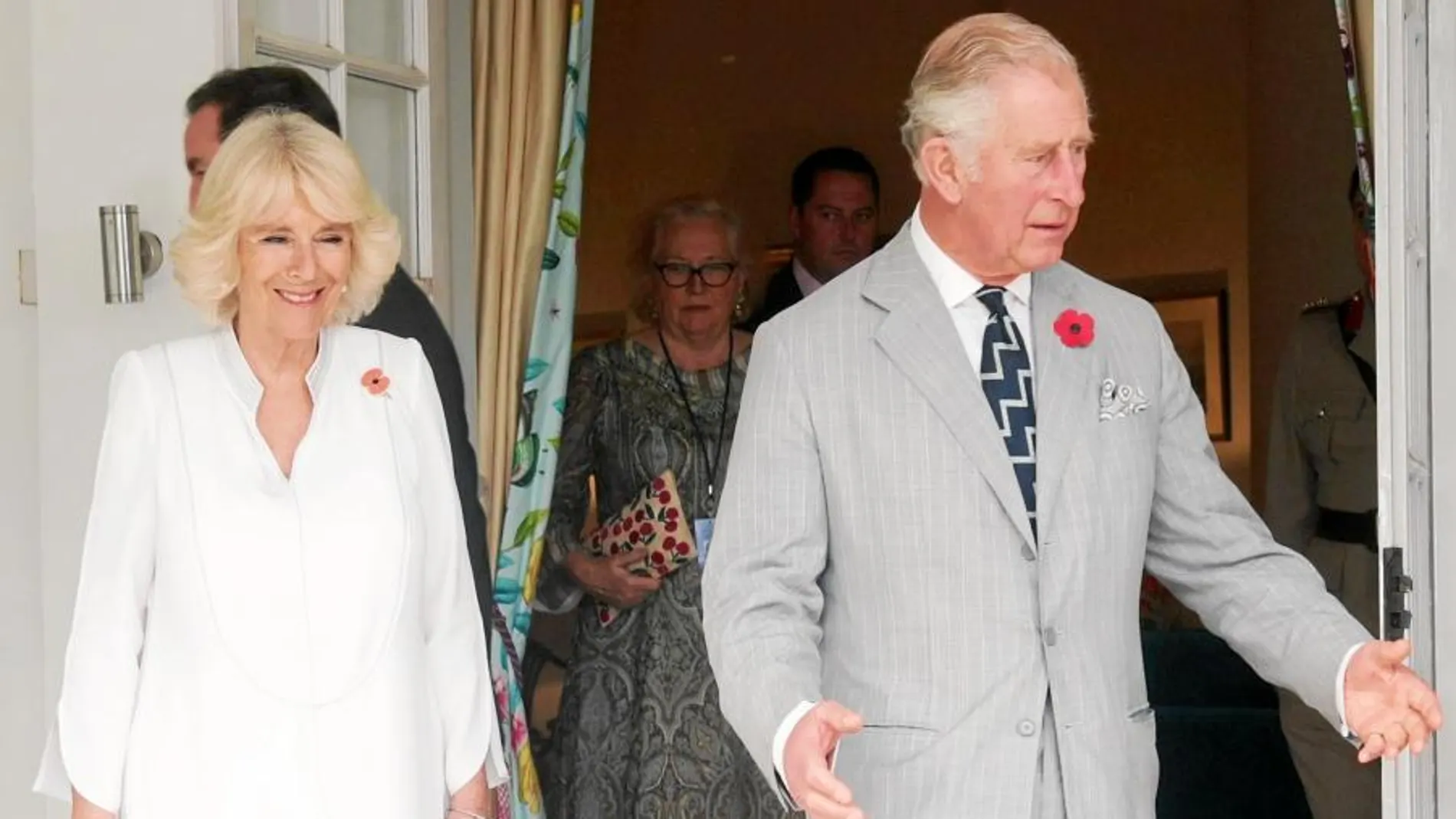 El príncipe de Gales y la duquesa de Cornualles se casaron en 2005, tras 25 años de amor cuasi furtivo