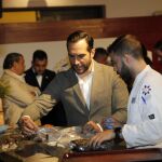 Borja Domecq: «Cuando viene gente a comer a mi casa siempre nos preguntan dónde compramos la carne»
