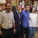 Por dar de qué hablar